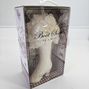 NEW Fine Bath Products Victorian Boot Soap on a Rope Pomegranate 10.5 OZ /300 G